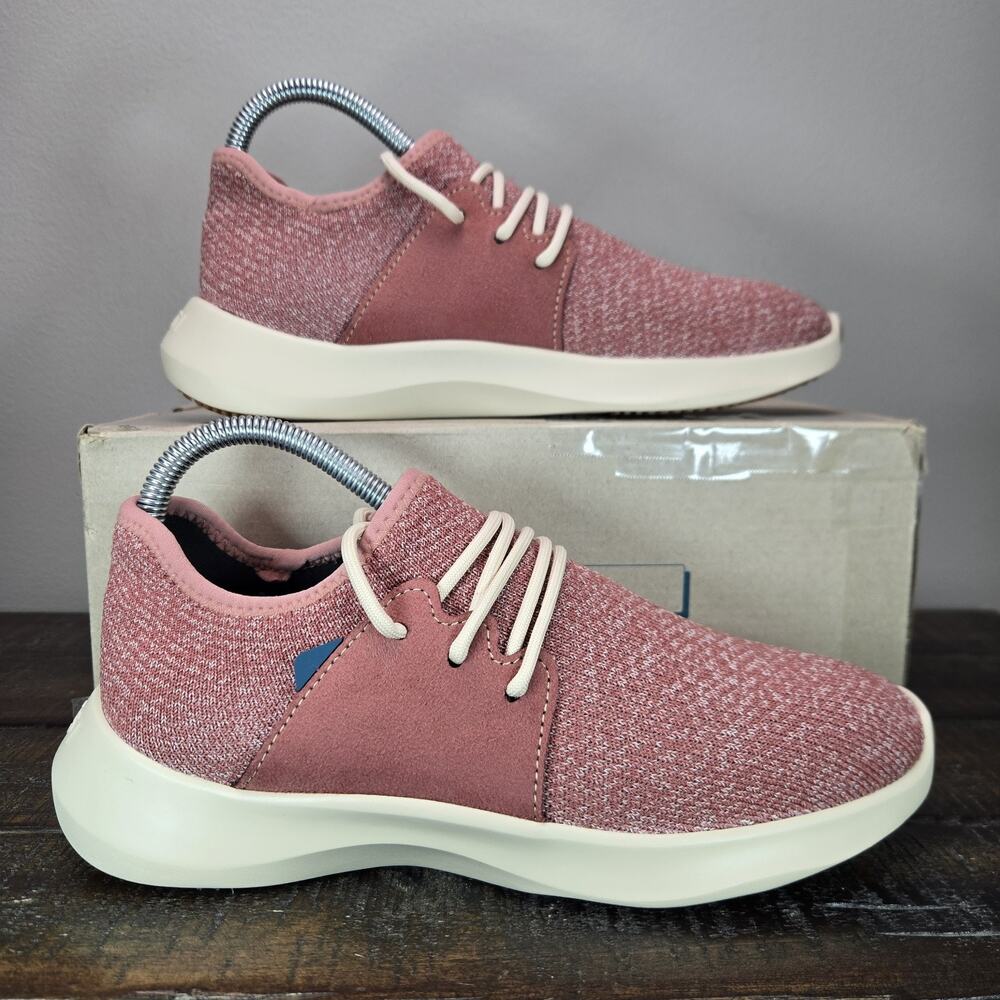 NEW Vessi Everyday Classic Womens Size 7 Waterproof Shoes Sneaker Cherry Red